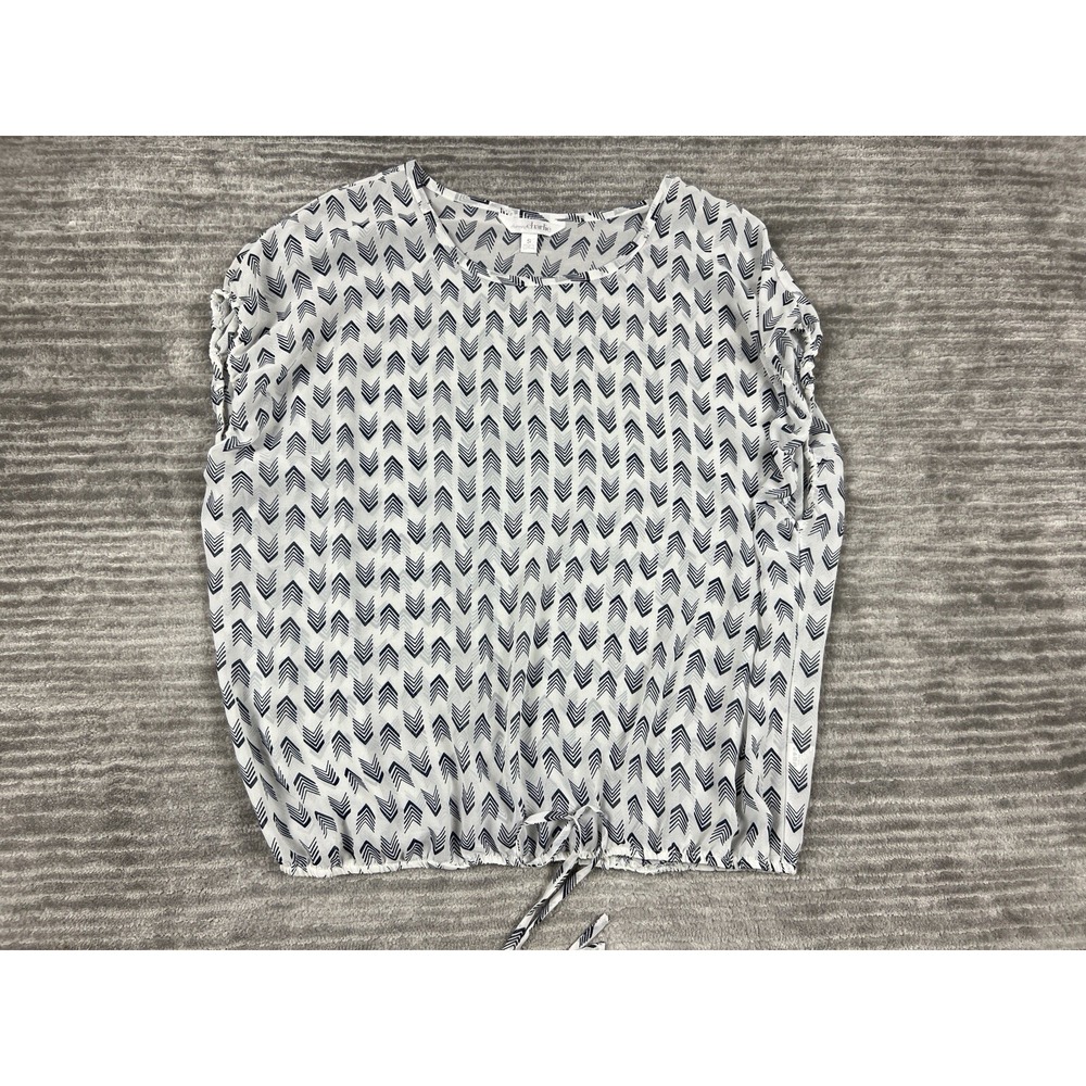 Charming Charlie Blouse Womens S White Navy Chevron Arrow Bubble Hem Cap Sleeve